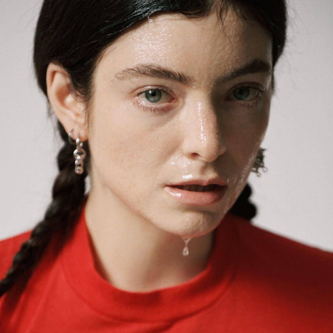 Lorde (instagram.com/lorde)